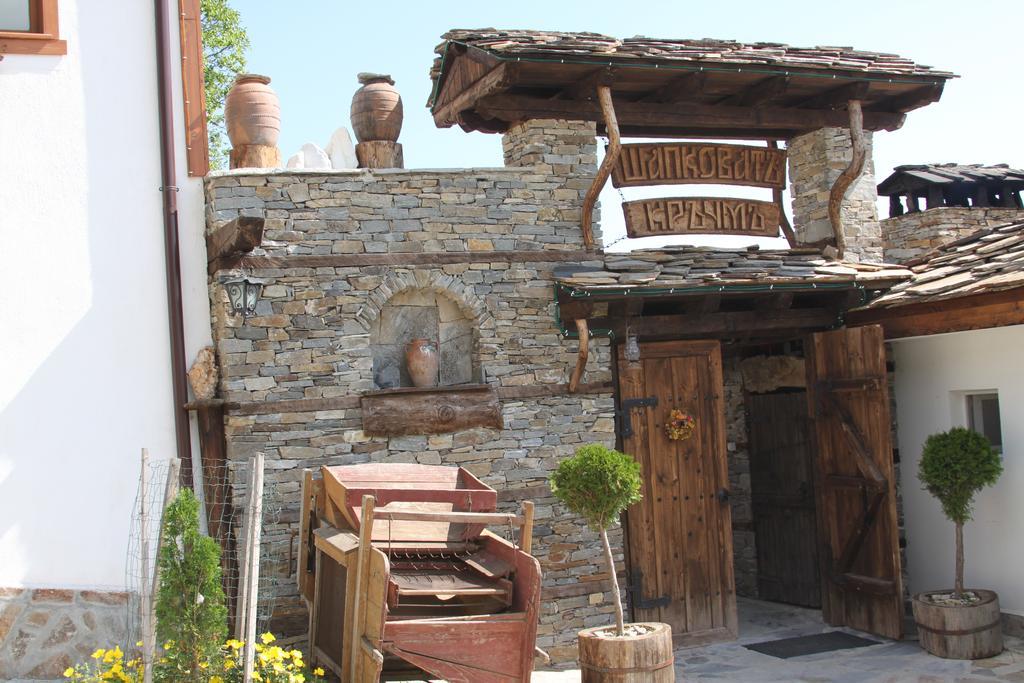 Шапкова Къща Hotel Delchevo Luaran gambar